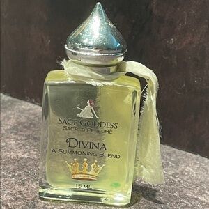 Sage Goddess aromatherapy DIVINA frangipani apple neroli essential oils 15ml
